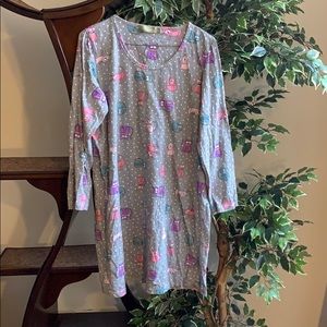 Novelty kitty nightgown